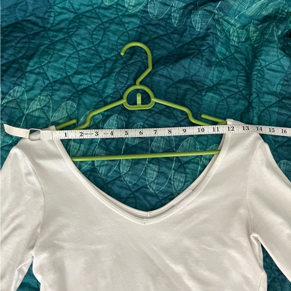 ALLOY White Mid-long Sleeve Tee - Picture 2 of 9